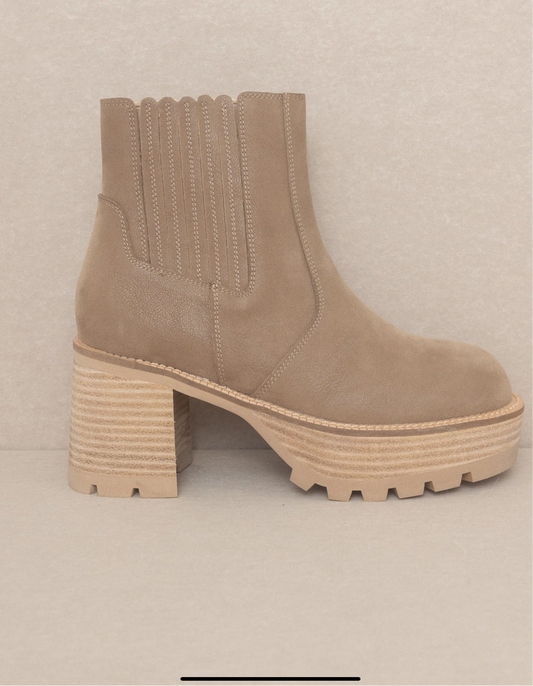 The Aubrey Dark Taupe | Platform Paneled Boots
