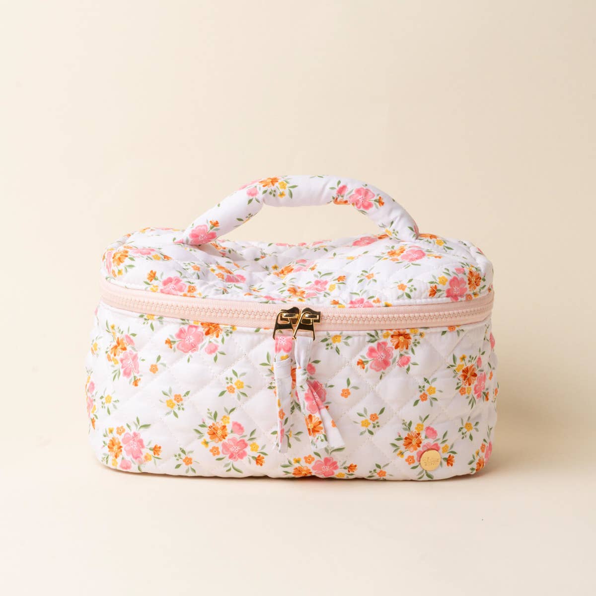 Glam & Go Quilted Cosmetic Bag–Endless Daydream Cream
