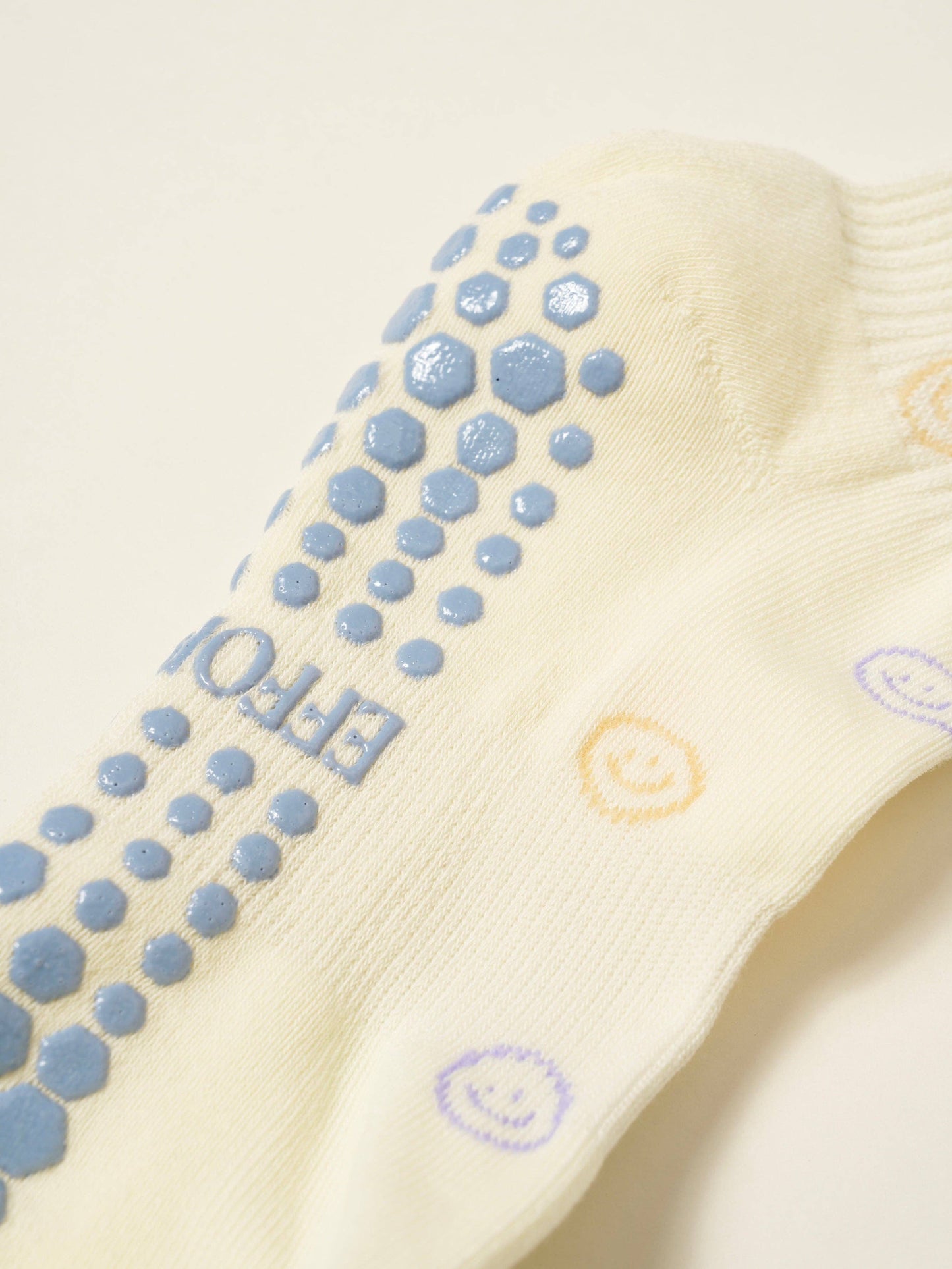 😊 Smiley Face Ruffle Grip Sock, Pilates Socks