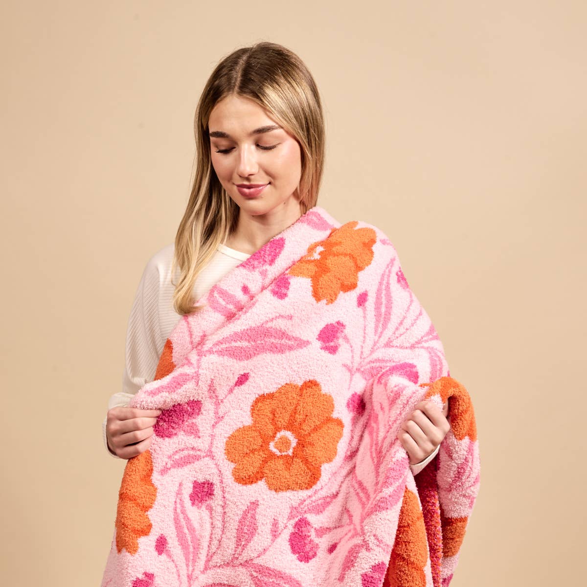 Cozy Dreams Luxe Blanket–Poppin' Petals Hot Pink