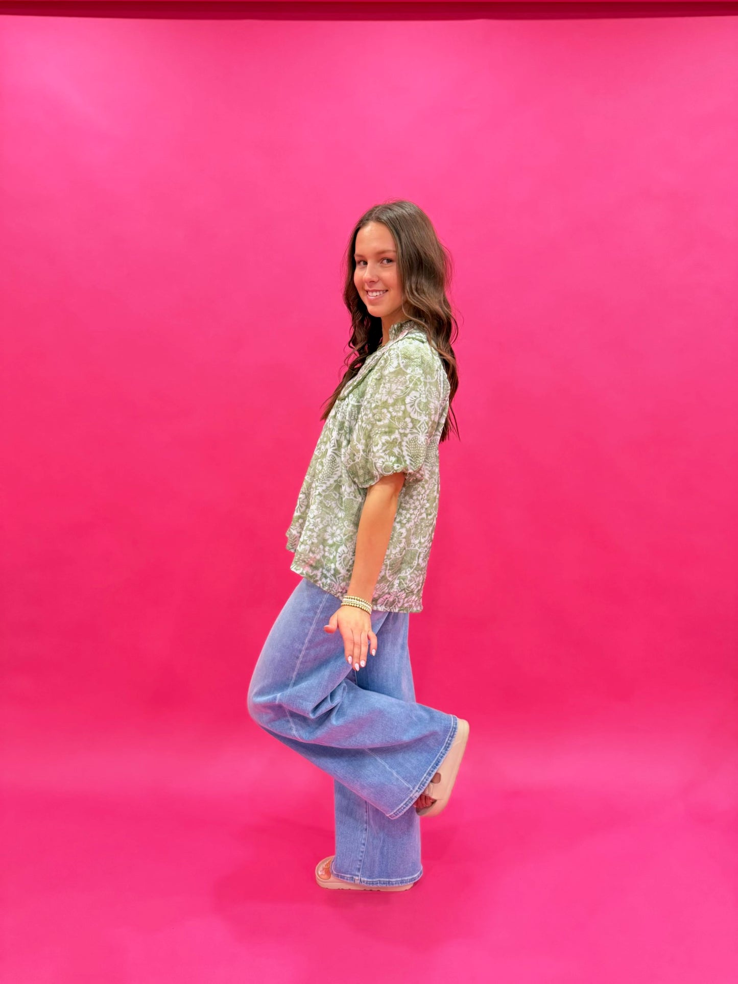 Hidden Wide Leg Jean