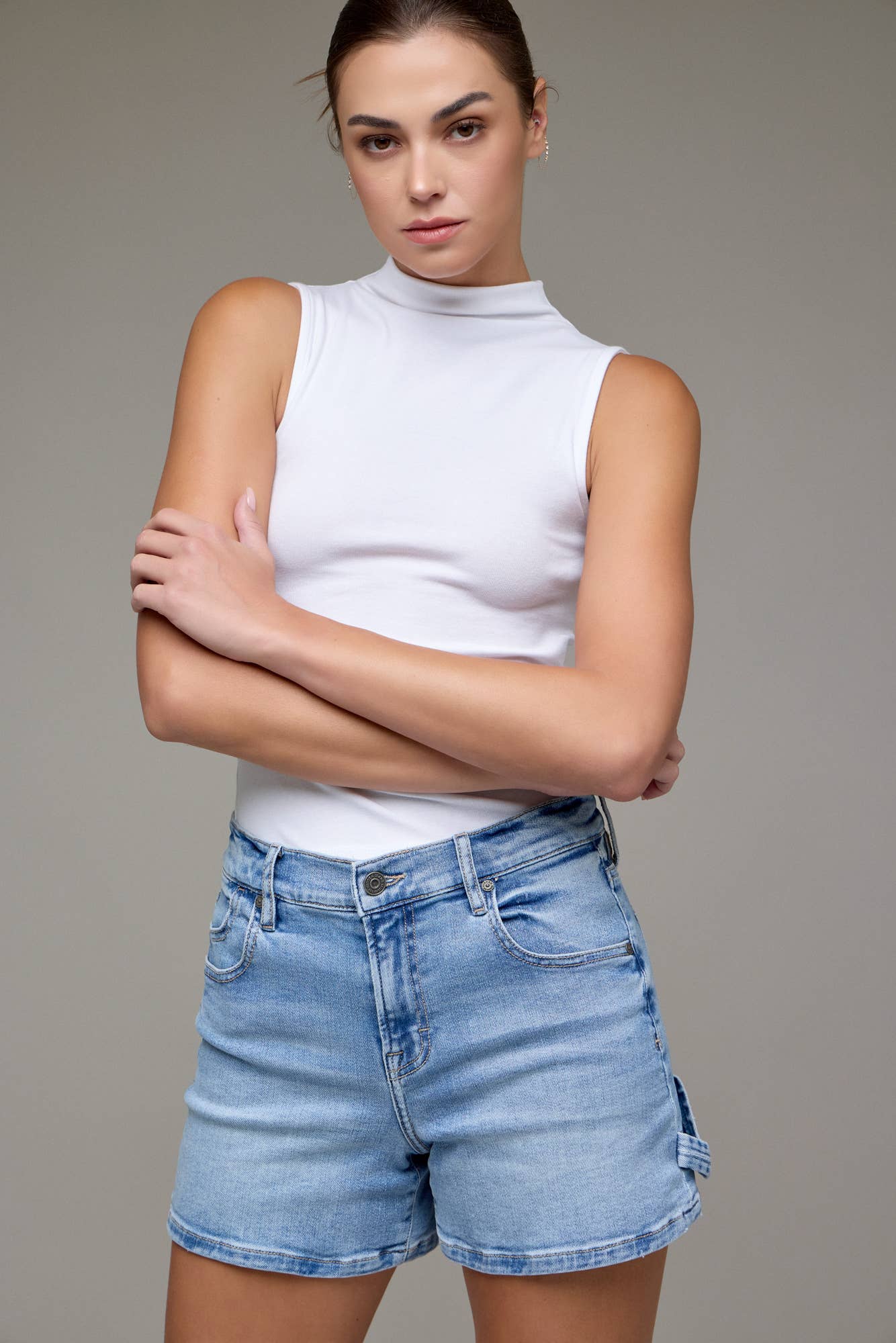 Medium Light Stretch Clean Mid Rise Dad Shorts