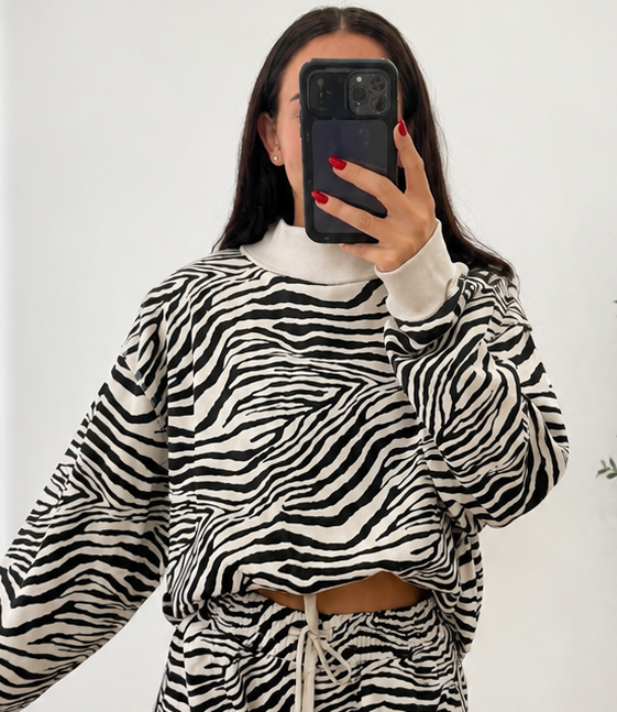 ‼️ Pre - Order ‼️ Zuri Zebra Mock neck