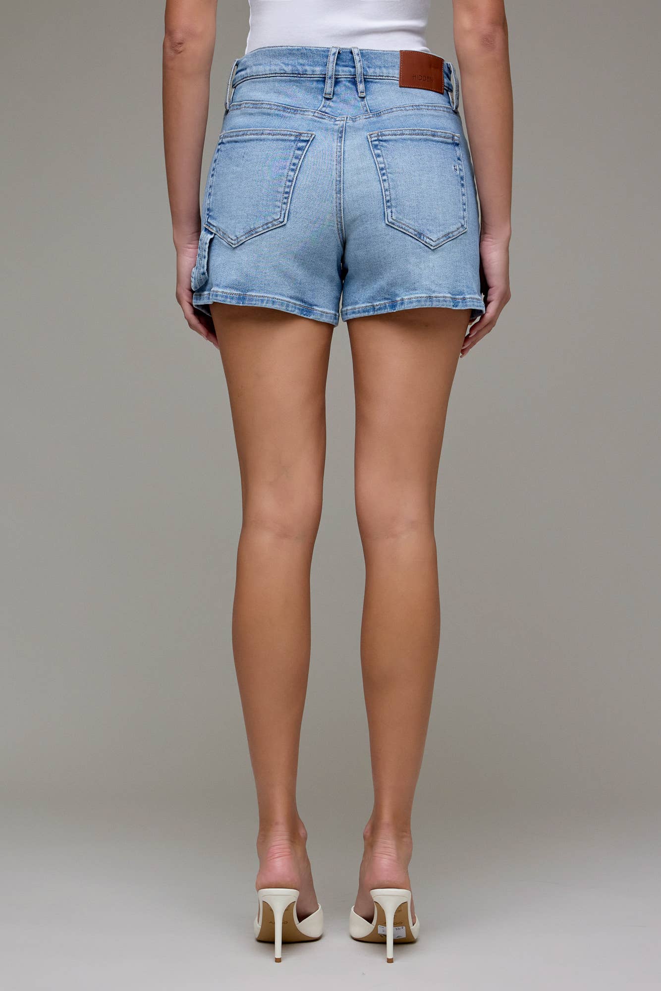 Medium Light Stretch Clean Mid Rise Dad Shorts