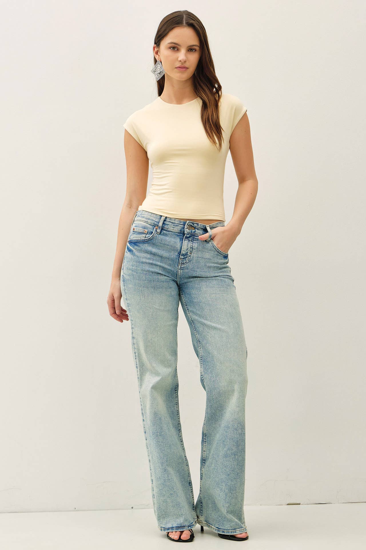 Butter cap sleeve crop tee
